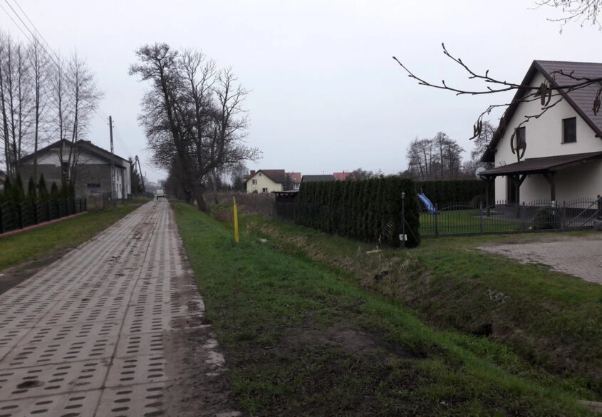 duża działka budowlana na przedmieściach Gdańska