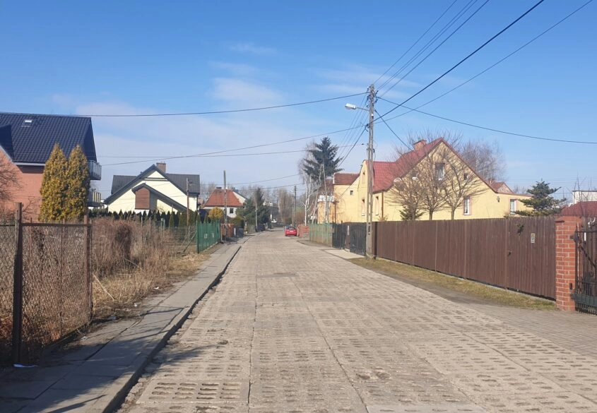 Dom w zabudowie bliźniaczej, blisko Starówki