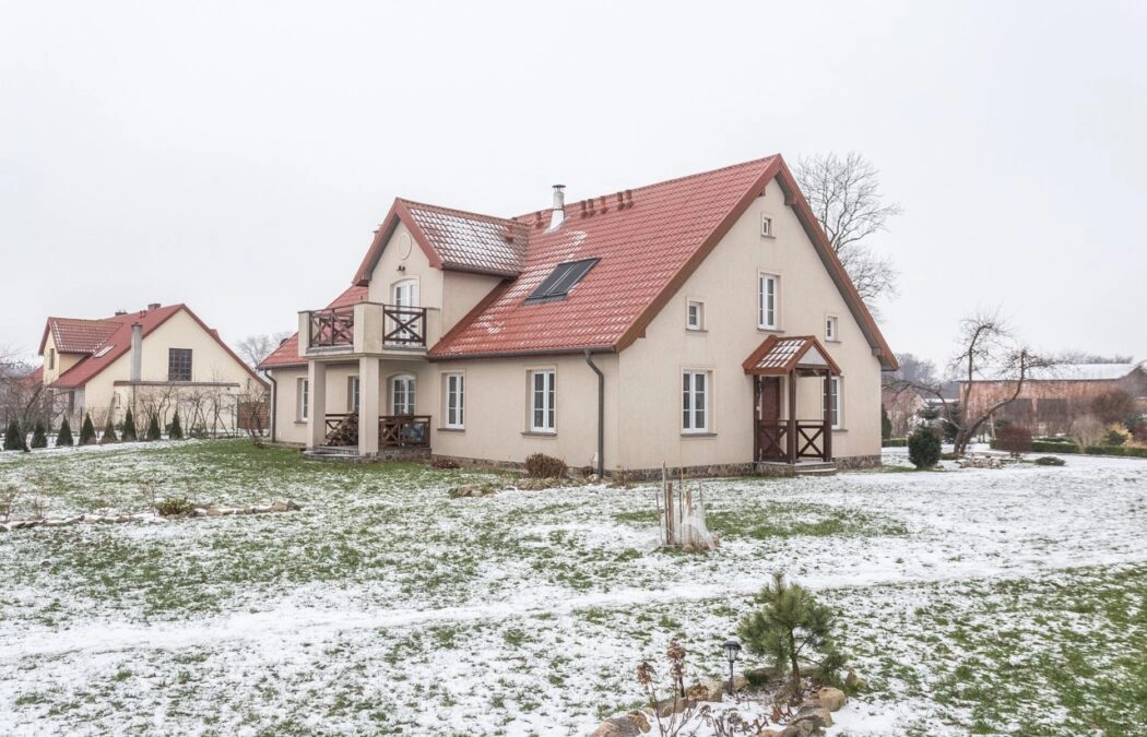 Dworek z końca XIX wieku! Gotowy biznes!