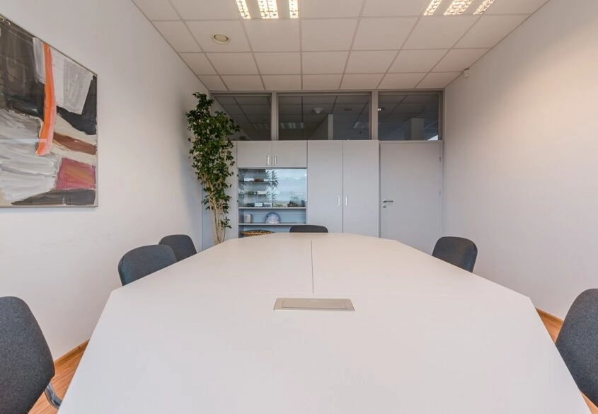Nowoczesna hala 1.450 m2, produkcja magazyn biura