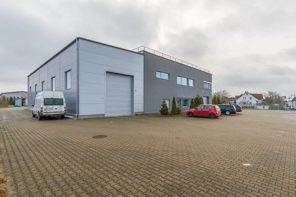 Nowoczesna hala 1.450 m2, produkcja magazyn biura