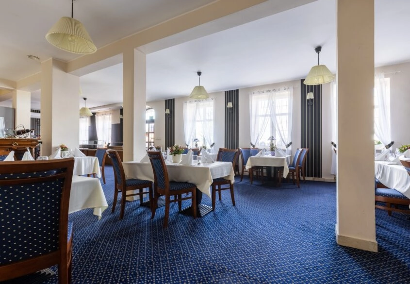 Hotel nad morzem w świetnej lokalizacji