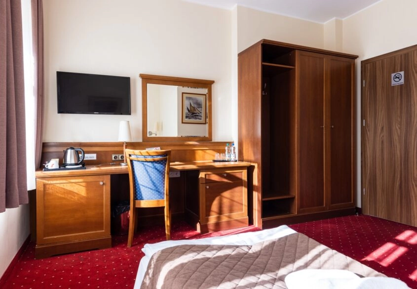 Hotel nad morzem w świetnej lokalizacji