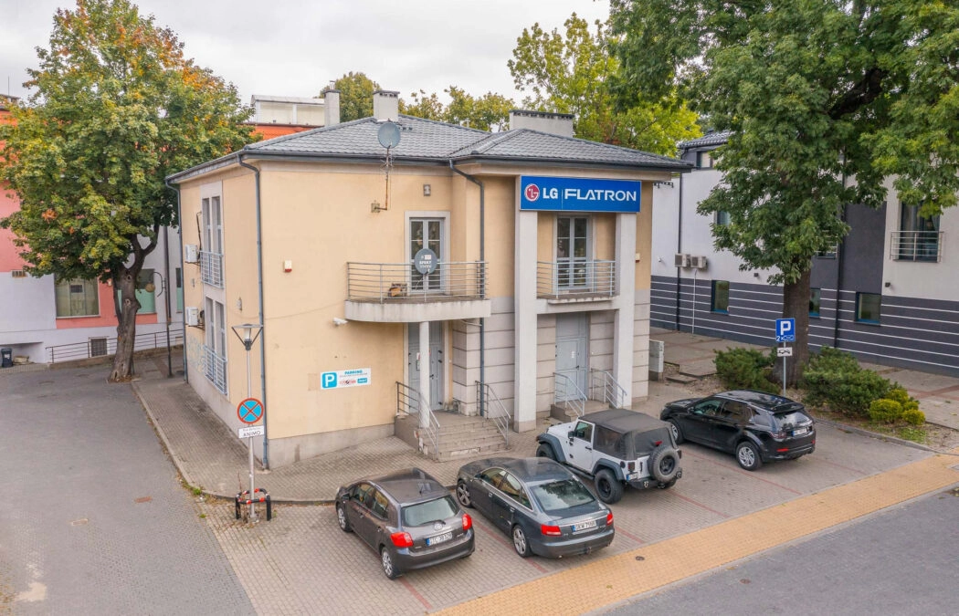 OBIEKT HANDLOWY W  SAMYM CENTRUM MIASTA