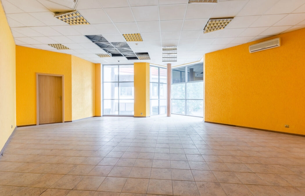 OBIEKT HANDLOWY W  SAMYM CENTRUM MIASTA