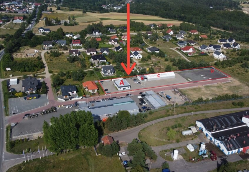 Działka budowlana z domem wolnostojącym