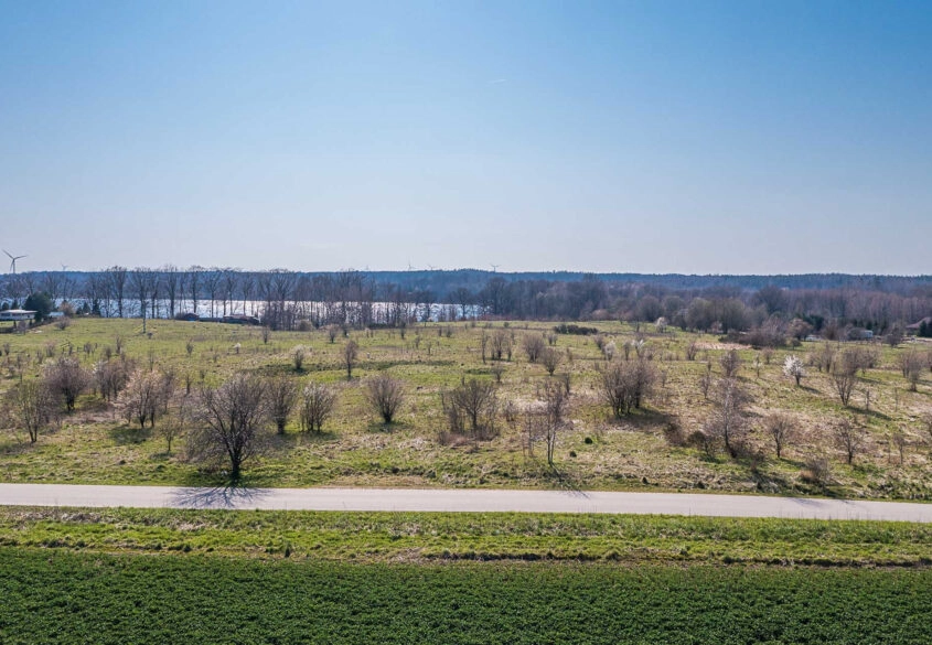 Działka nad jeziorem Salińskim