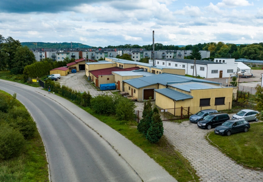 HALA PRODUKCYJNA/MAGAZYN/POMIESZCZENIA BIUROWE