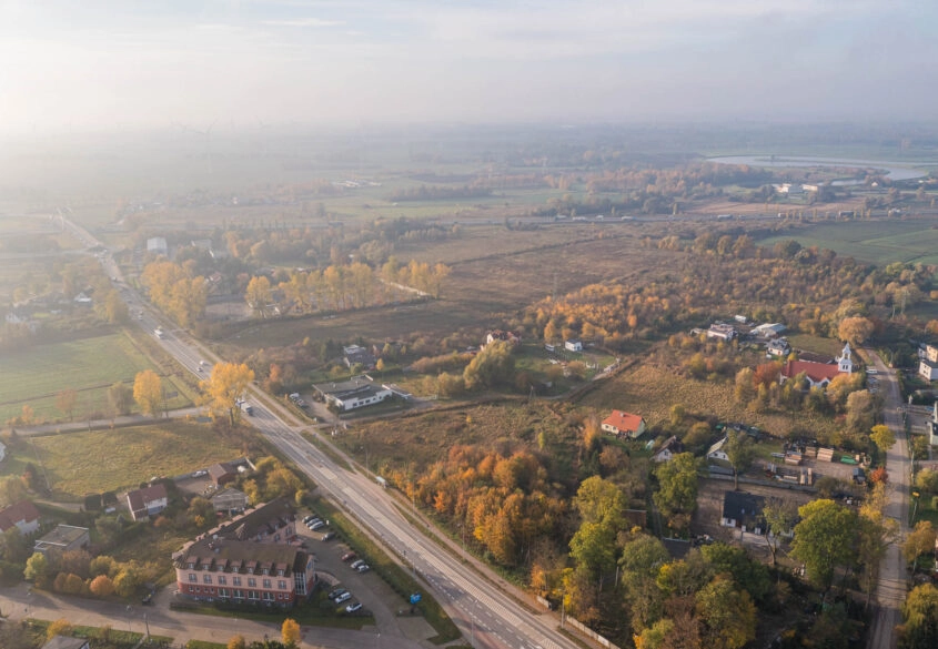 Przy drodze wojewódzkiej 226! WJAZD Z UL. GŁÓWNEJ
