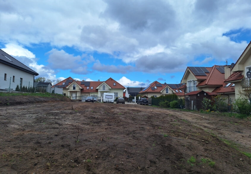 DZIAŁKA  INWEST.  / MIESZKA. Gd JASIEŃ