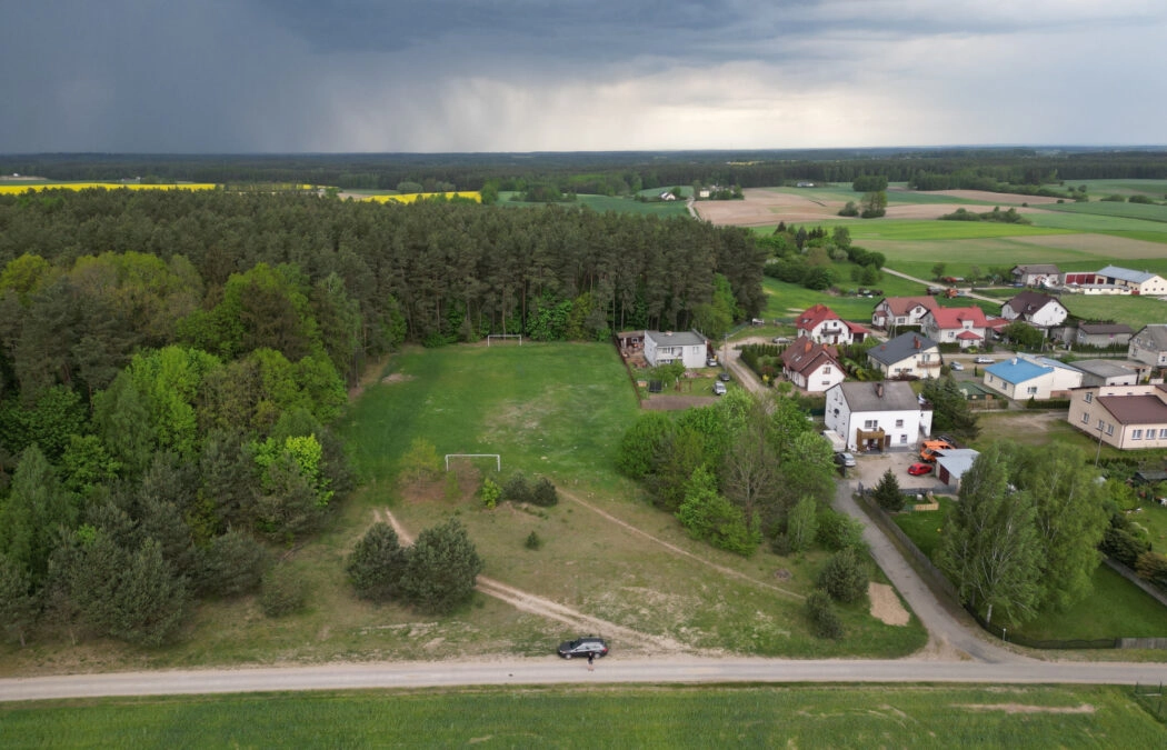 891m2/ woda prąd/ Zielona góra