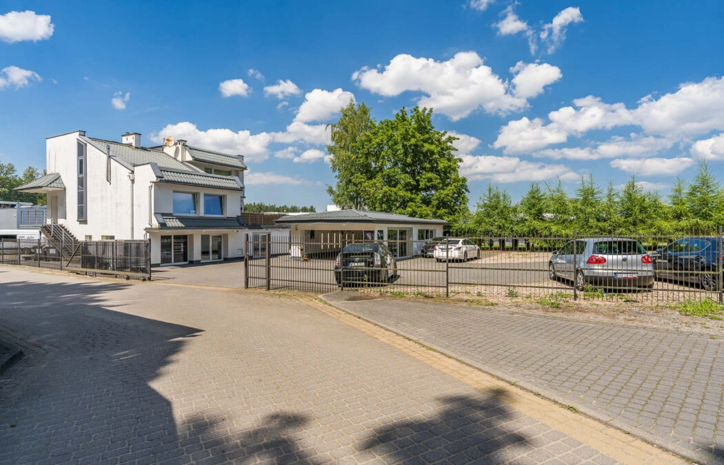 gotowiec inwestycyjny: mieszkania, biura, usługi !
