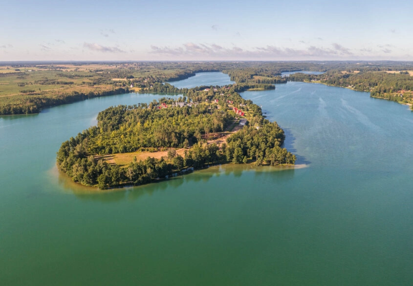 Wypoczynek i rekreacja nad pięknym Jeziorem Mausz