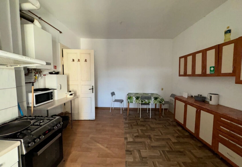 Mieszkanie z kllimatem, kamienica, 5 pokoi,