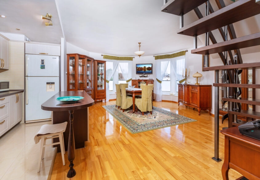 Luksusowy dwupoziomowy apartament