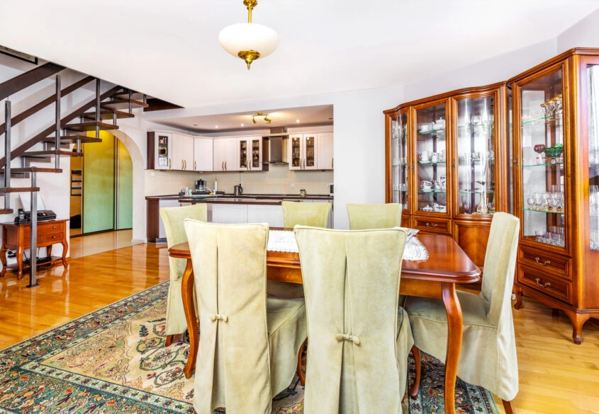 Luksusowy dwupoziomowy apartament