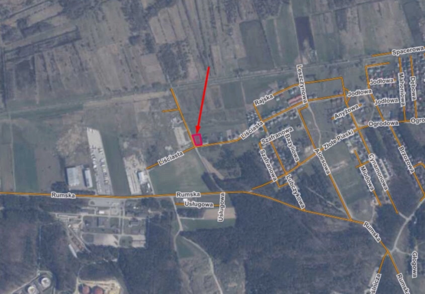 DZIAŁKA MIESZKANIOWO-USŁUGOWA 3KM OD MORZA