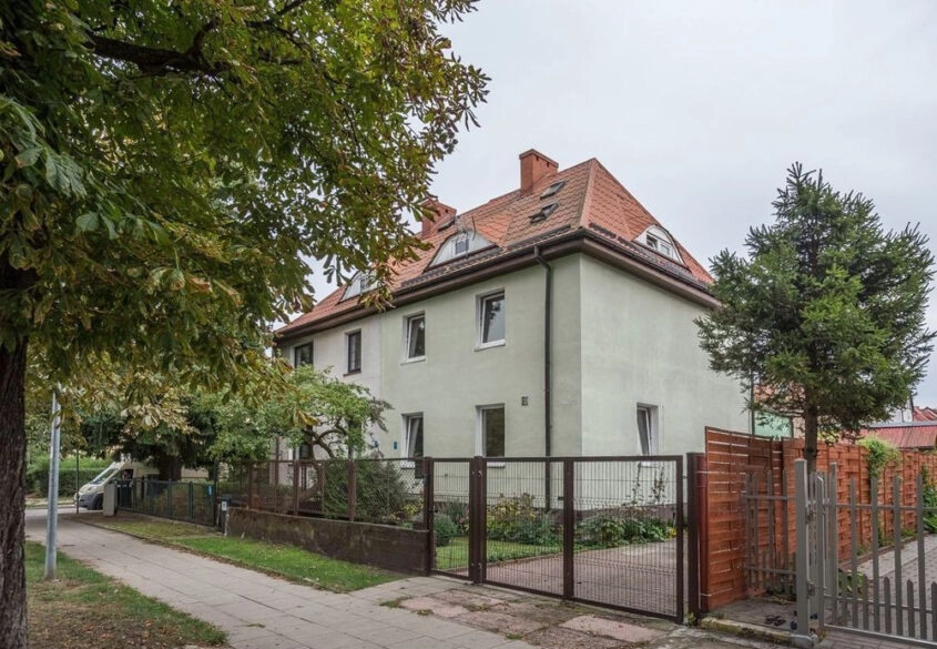 Dom (bliźniak) w prestiżowej dzielnicy Strzyża