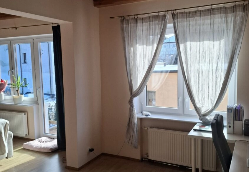 Trzypoziomowy dom w bardzo dobrej lokalizacji
