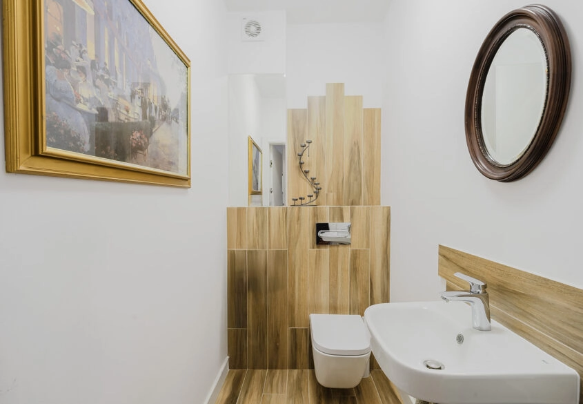 Dwupoziomowy apartament z ogrodem blisko plaży