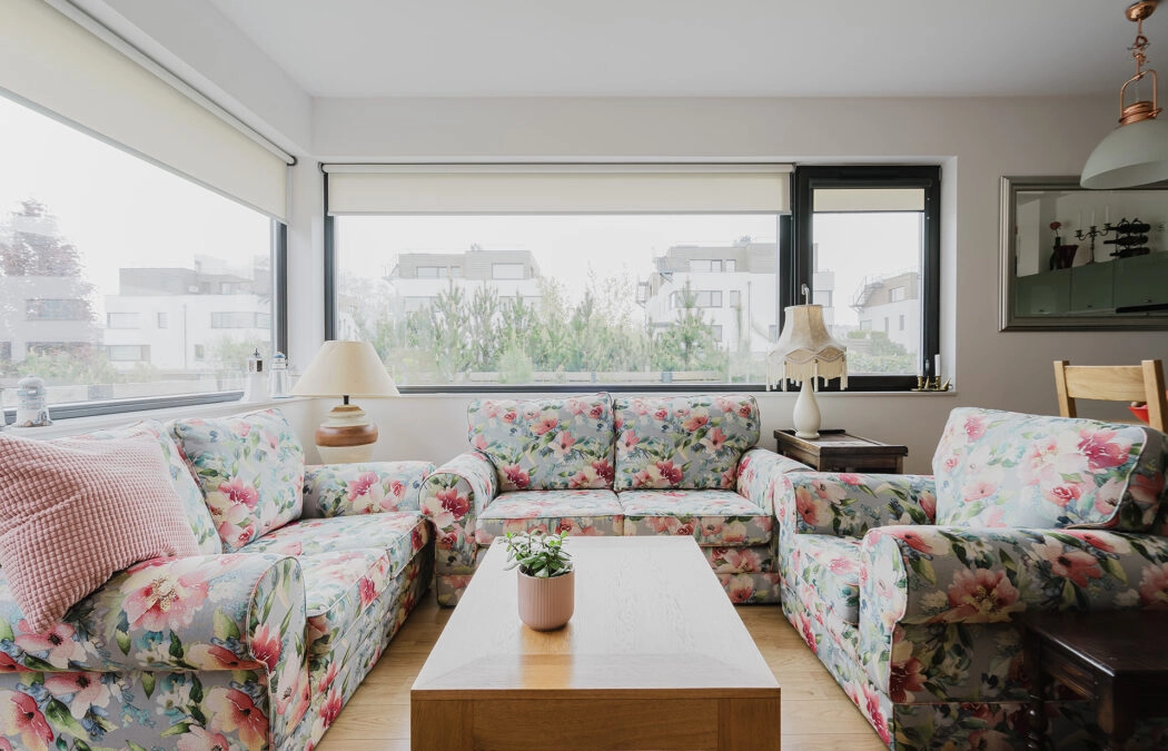 Dwupoziomowy apartament z ogrodem blisko plaży