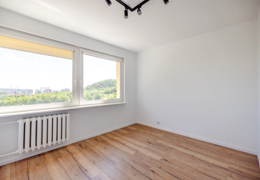 3 pokoje z balkonem i piwnicą blisko zieleni!