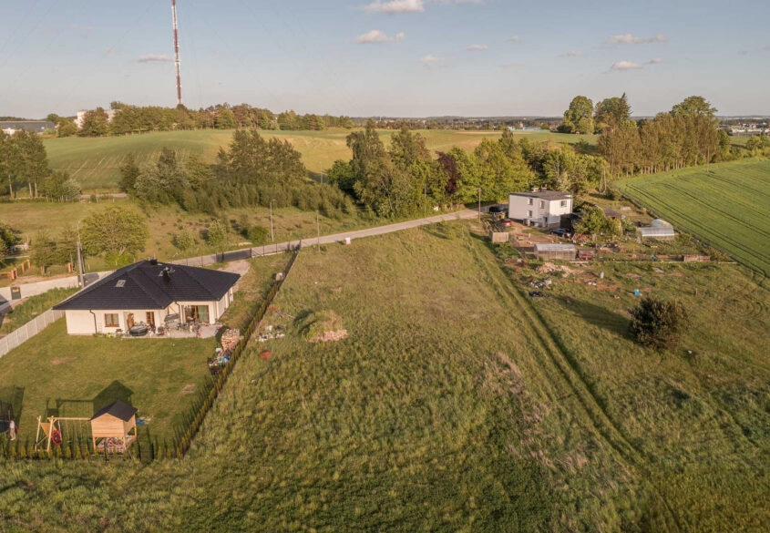 Działka 3000 m.kw. pod trzy domy obok Gdyni