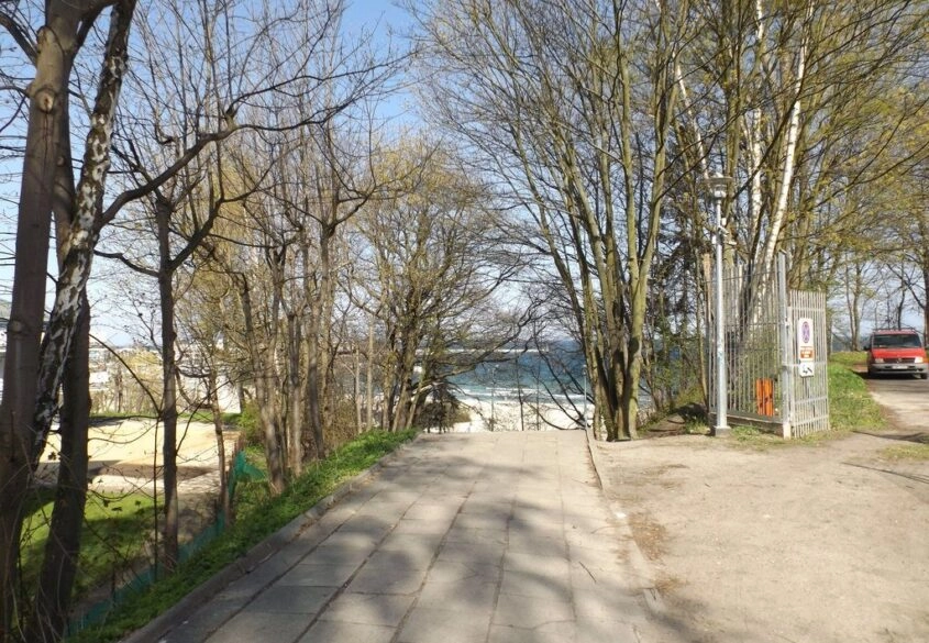 Dom 100 metrów od plaży, topowa lokalizacja!