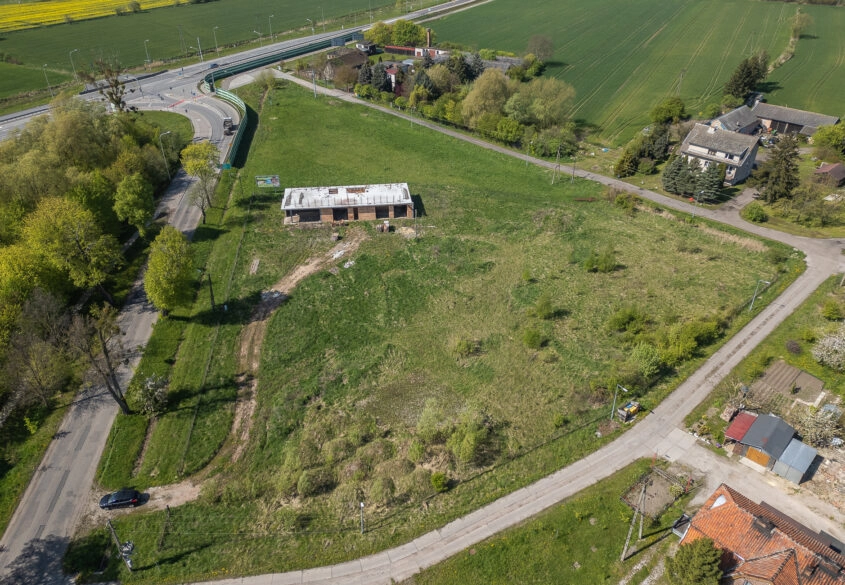Działka z budynkiem komercyjnym w Malborku
