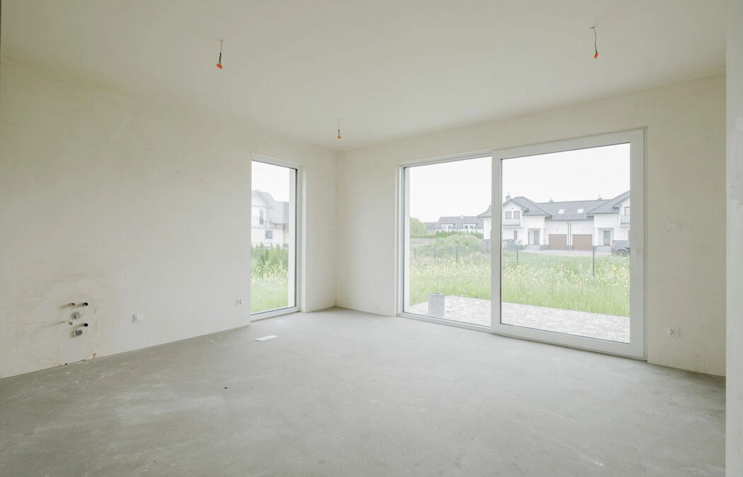 Nowy dom z dużym słonecznym ogródkiem 360 m2