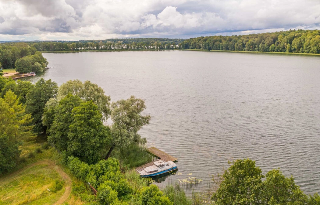 Pomost/Linia brzegowa- pod Hotel, Salę weselną