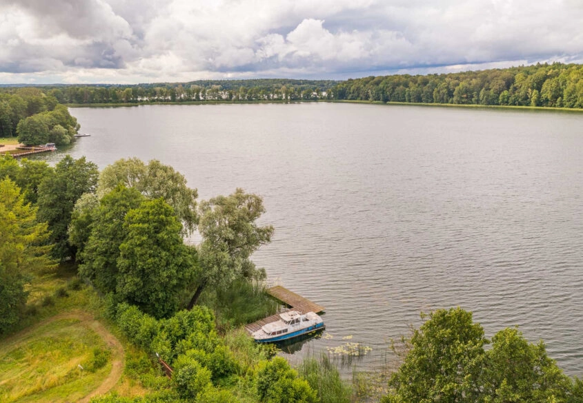 Pomost/Linia brzegowa- pod Hotel, Salę weselną