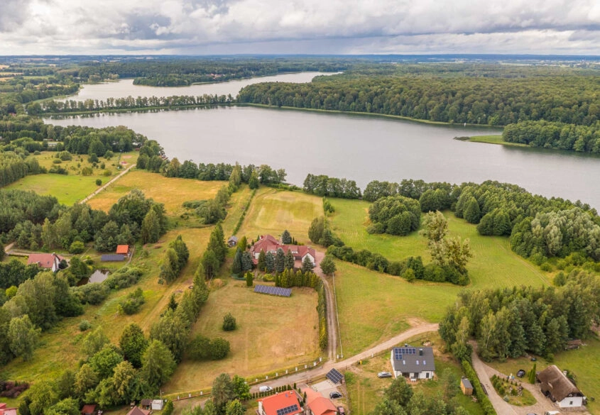 Pomost/Linia brzegowa- pod Hotel, Salę weselną