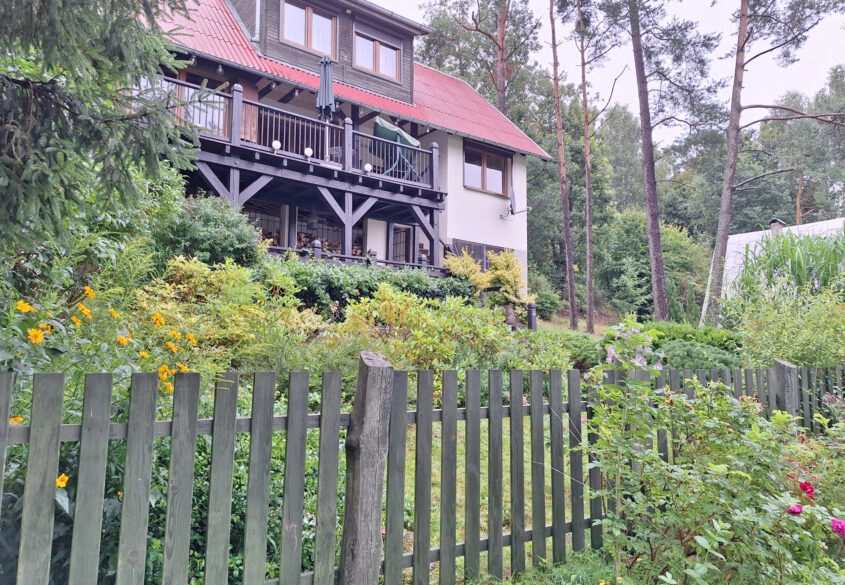 DOM  Letniskowy na Kaszubach /  gm Sulęczyno
