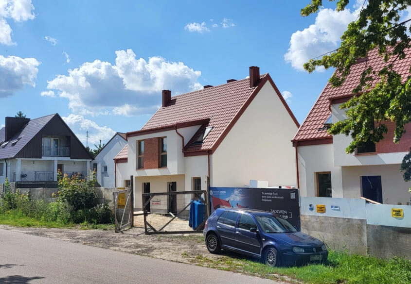 Bliźniak 4 pok, 2 miejsca parkingowe, ogród 144m2
