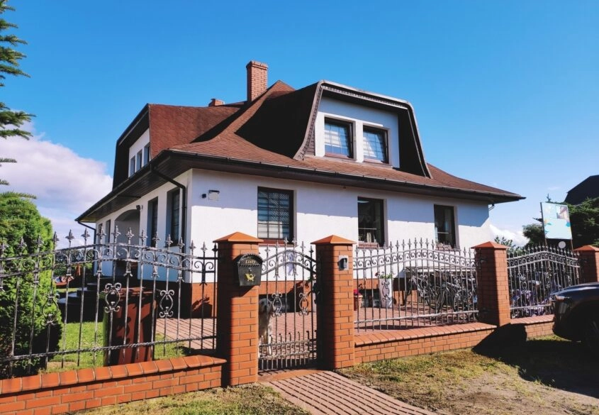 Dom z pokojami na wynajem w świetnej lokalizacji