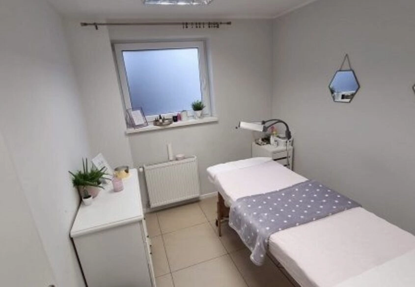 PASŁĘK LOKAL INWESTYCYJNY , USŁUGOWY 70 M2  OKAZJA