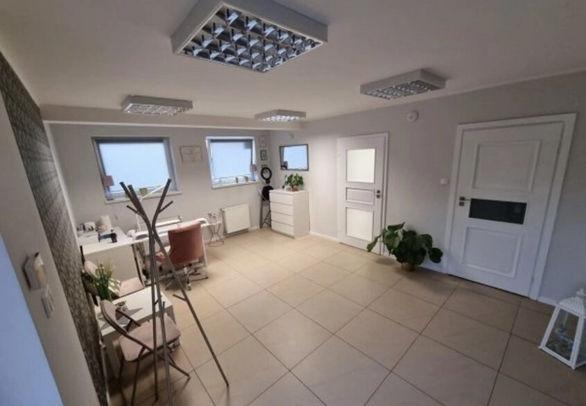 PASŁĘK LOKAL INWESTYCYJNY , USŁUGOWY 70 M2  OKAZJA