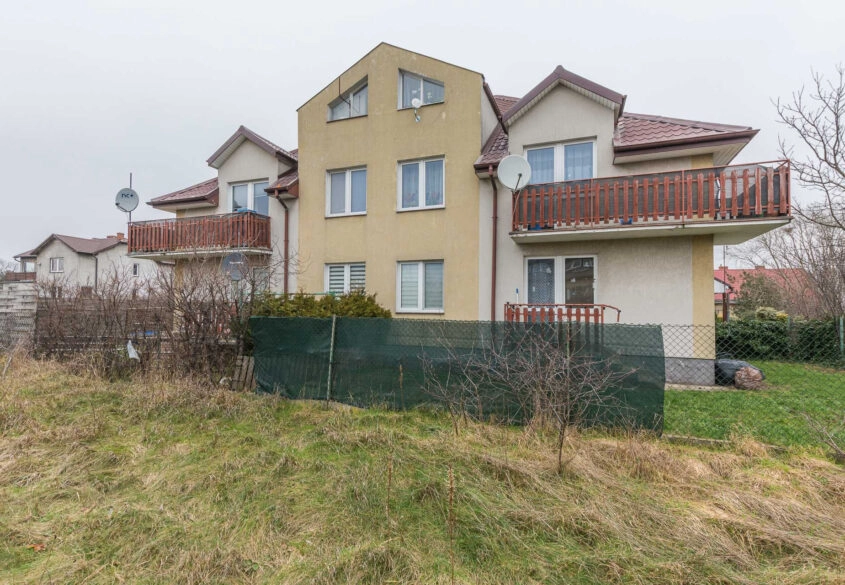 Sprzedam dom - 10 mieszkań Rumia Centrum