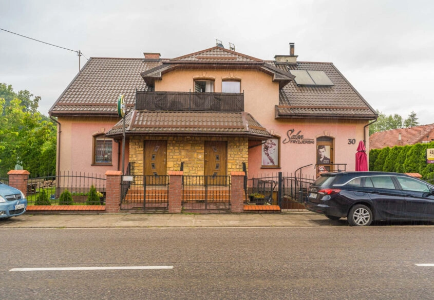 Atrakcyjny lokal mieszkalno usługowy z potencjałem