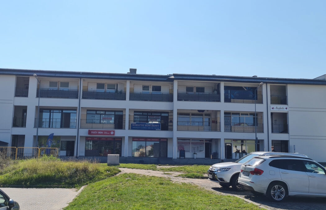 Pawilon - 8 lokali mieszkalnych