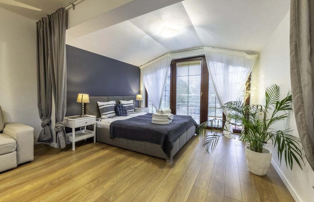 3 apartamenty i lokal w doskonałej lokalizacji!