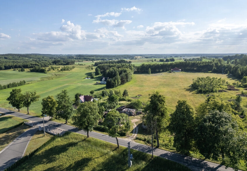 Działka 1027 m2 z warunkami zabudowy pod lasem!