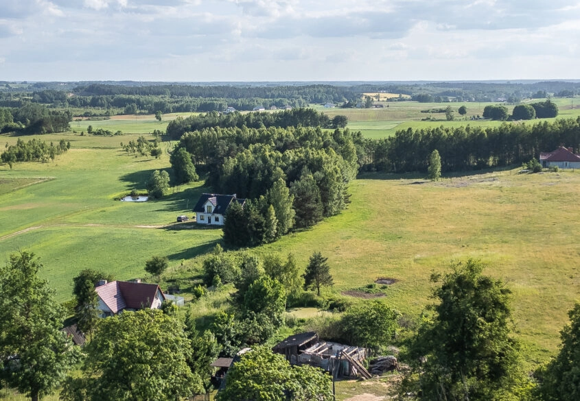 Działka 1027 m2 z warunkami zabudowy pod lasem!