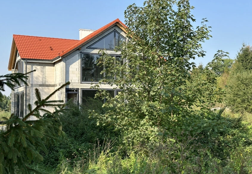 Stylowy bliźniak z dwoma lokalami nad morzem