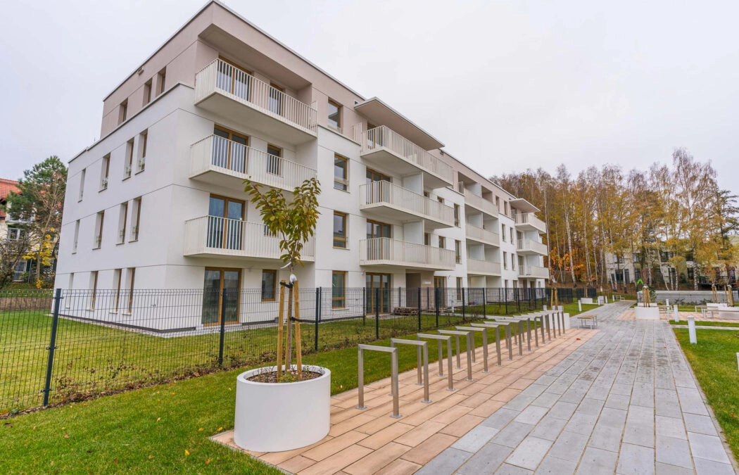 3 pokoje z balkonem, miejscem w hali i komórką lok