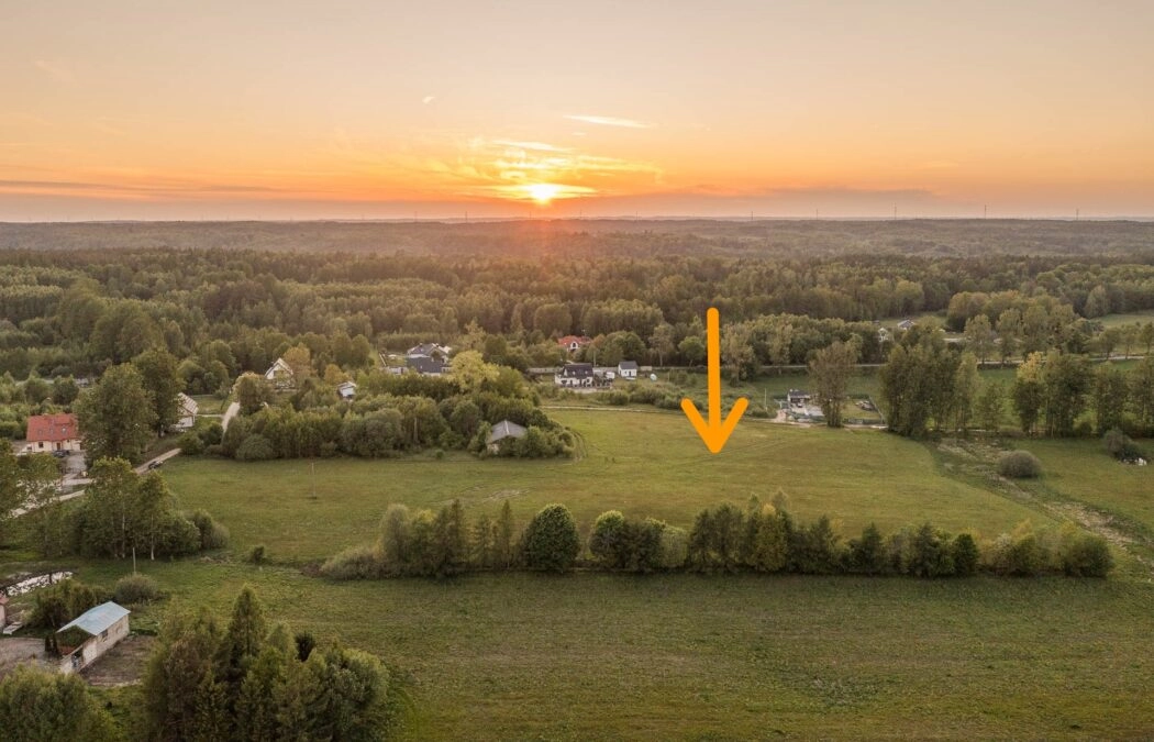 Malownicza działka pod dom, w tym bliźniaka