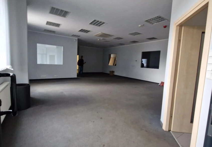 BIURO NA PARTERZE! 207 M2/ BEZ PROWIZJI