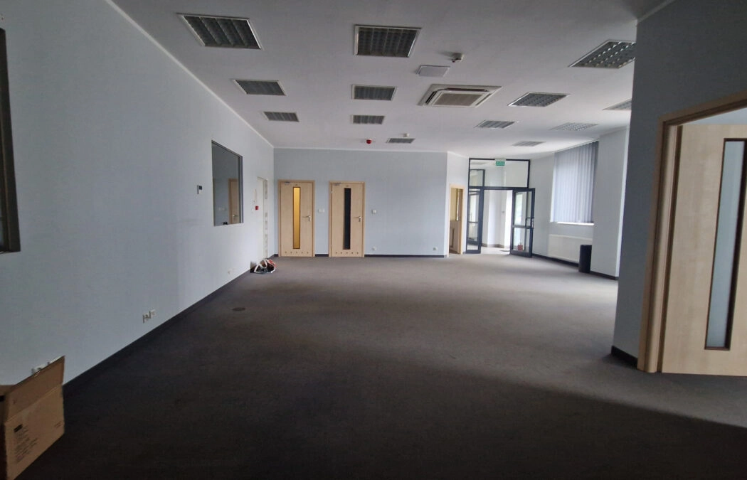 BIURO NA PARTERZE! 207 M2/ BEZ PROWIZJI
