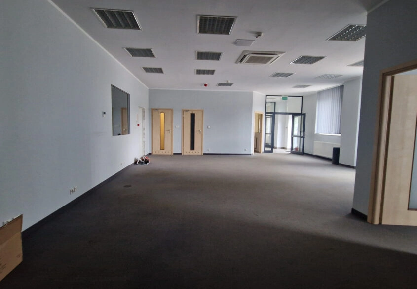 BIURO NA PARTERZE! 207 M2/ BEZ PROWIZJI